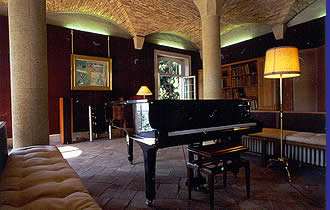 La Camargo Foundation, ofrece residencias para composición musical en Cassis, Francia.